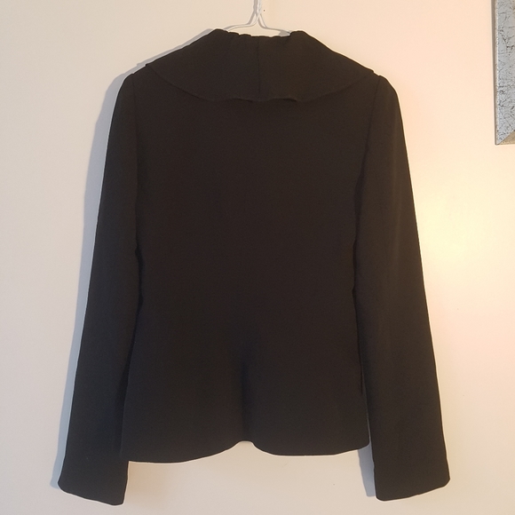 New black blazer - Picture 2 of 4